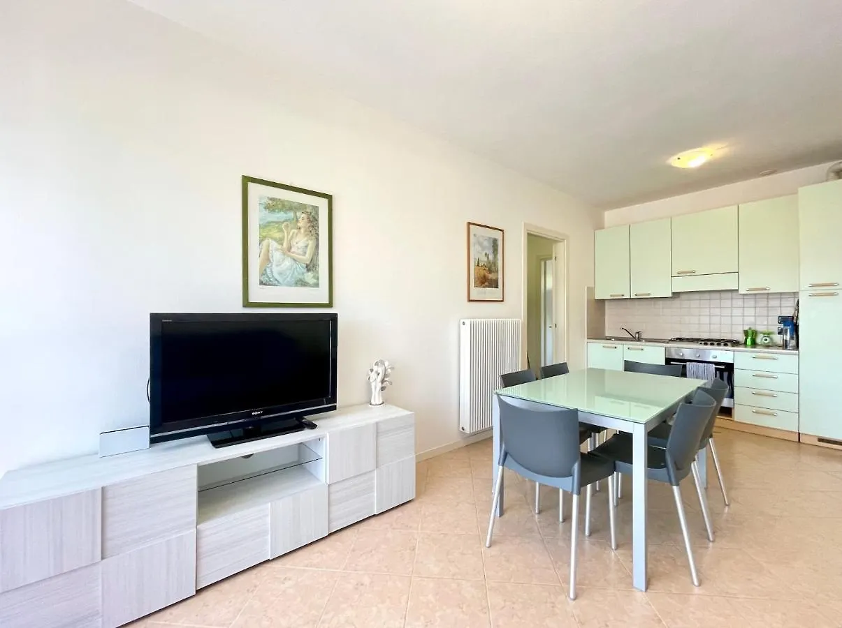 Appartamenti Valle Dolce Carraro Immobiliare - Family Apartments Cavallino-Treporti Italy