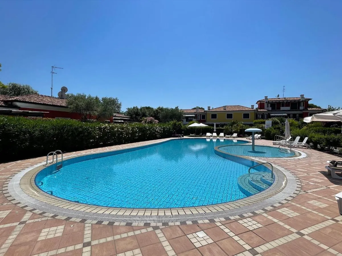 Appartamenti Valle Dolce Carraro Immobiliare - Family Apartments Cavallino-Treporti 0*,  Italy