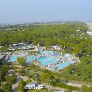 Kemp Victoria Mobilehome In Village Mediterraneo, Cavallino-Treporti
